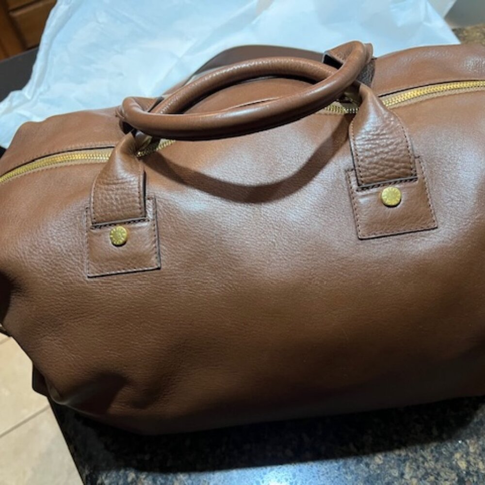 Kelly and Tooke Brown Leather Traveler Bag - Picture 2 of 3